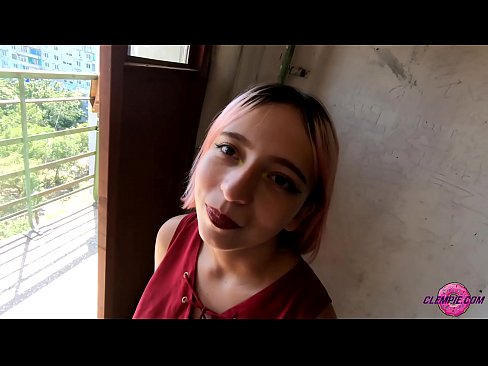 ❤️ სტუდენტური სენსუალი შთანთქავს უცნობს გარეუბანში - Cum On His Face ❤ პორნო ჩვენთან ☑